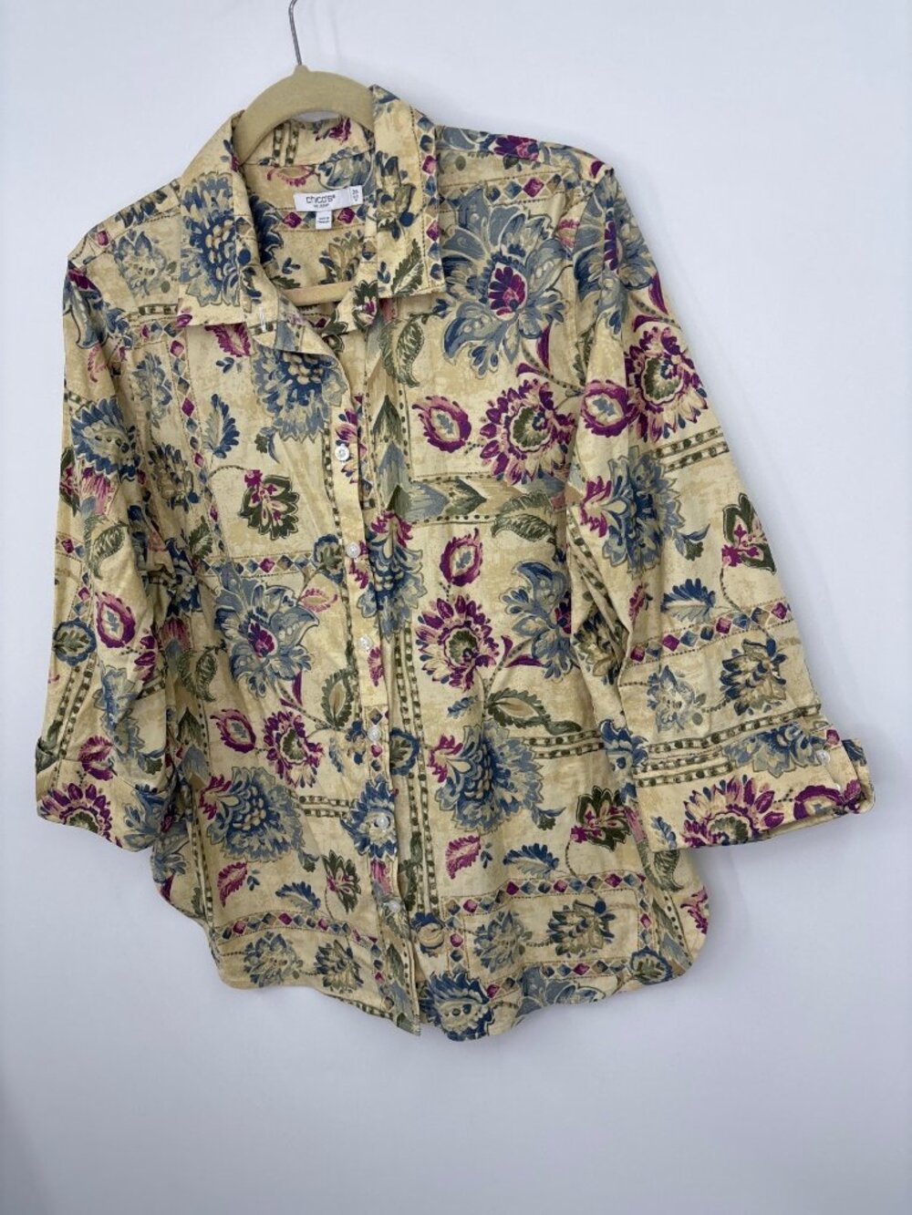 Chico's No Iron Floral 3/4 Sleeve Button Shirt Top Beige Size 2.5 (14 ) - Picture 2 of 5